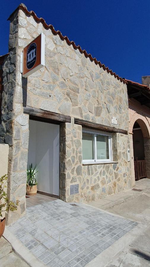Tres Torres Apartamento Turistico Almoharin Exterior photo