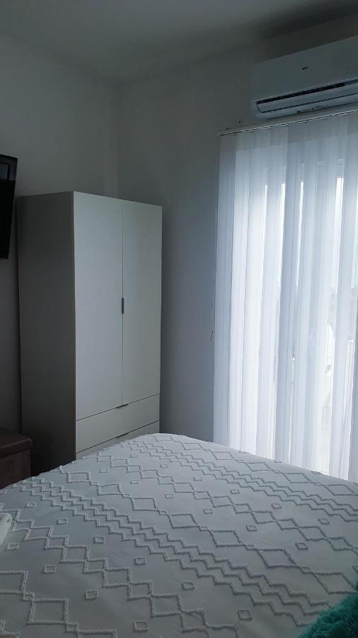 Tres Torres Apartamento Turistico Almoharin Exterior photo